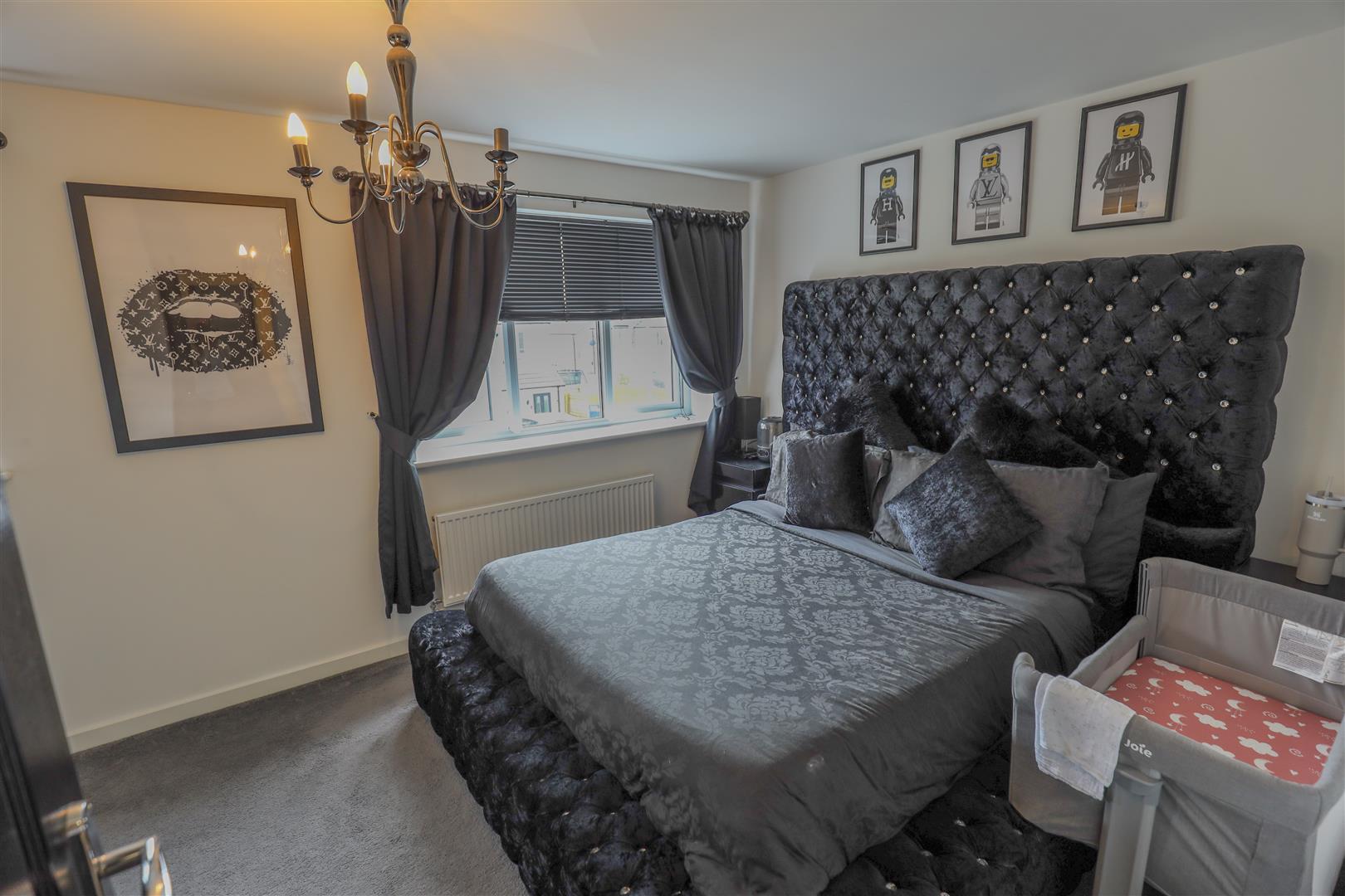 65 Plasnewydd Walk, Llantwit Major, Vale of Glamorgan, CF61 2YW